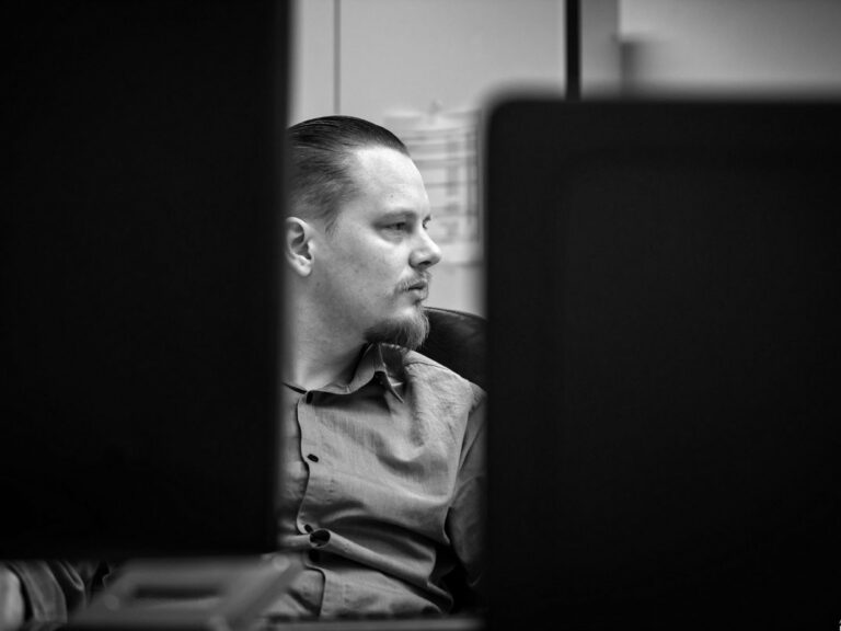 Aurore_Delsoir_Photographe_Portrait_d’entrepreneur_Mathias_Ameloot_2 Mathais Ameloot, MCH, Informatique, Portrait en situation, Bruxelles 2018.