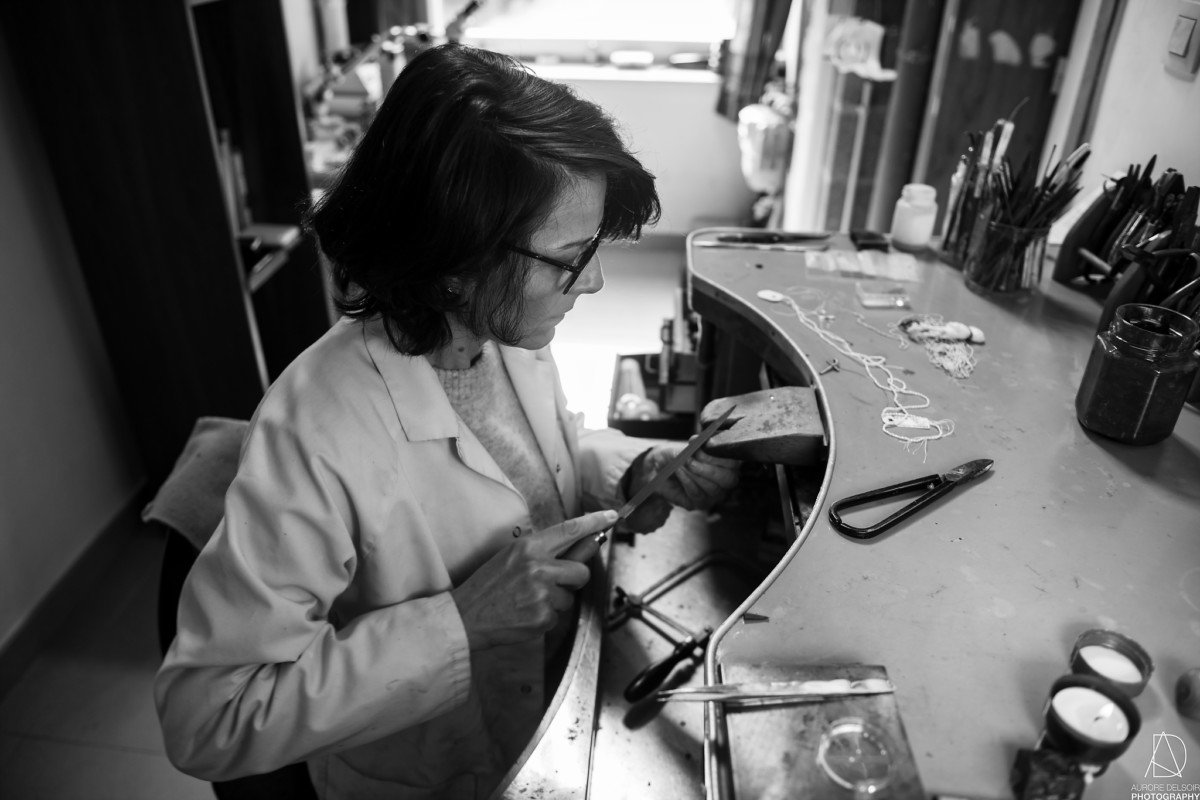 Portrait de Marie-Noëlle Monfort, Joaillière, Aurore Delsoir, Photographe corporate, Court-Saint-Etienne 2018