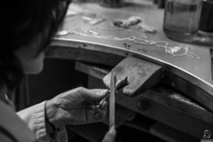 Travail de l'argent, atelier de joaillerie, Photo corporate, Wallonie 2018.