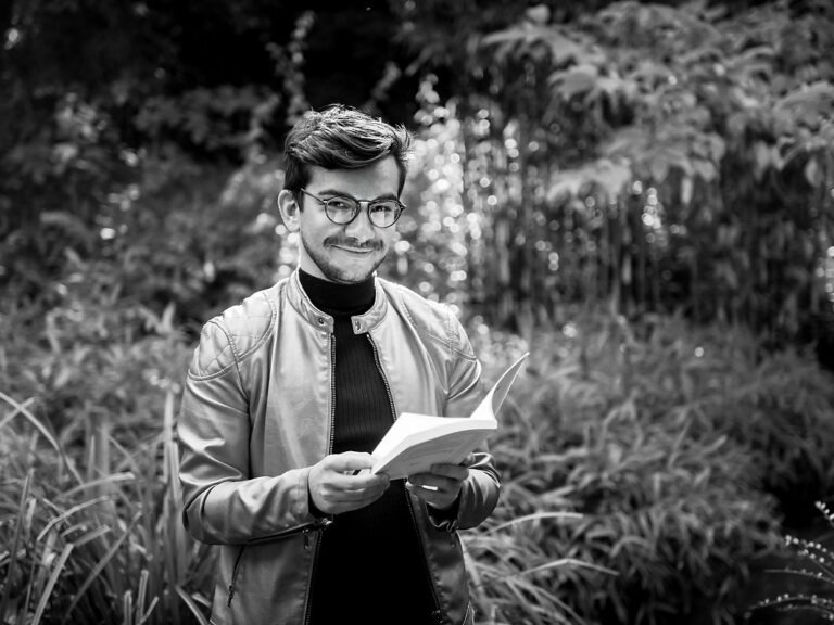 Portrait-Entrepreneur-Francois-Livreur-de-Mots-Aurore_Delsoir-Photographe Portrait de François Coune, Le livreur de mots, Septembre 2018, Parc Ten Bosch, Bruxelles,