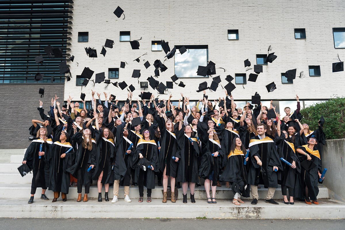 Proclamation de la Promotion 2017-2018 aux Facultés de Lettres, Traduction et Communication 06-10-2018. Aurore Delsoir Photographe d'entreprise à Bruxelles et en Wallonie