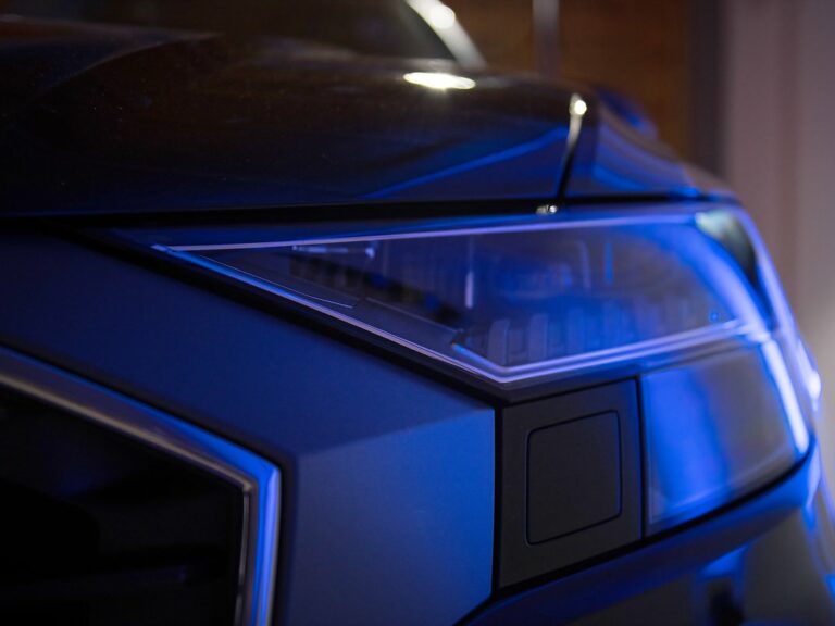 Audi Magic Night organisée par Nivelles Automobiles et SAWA Audi Center à l'Espace Del Goutte, Ophain. Découverte des modèles Audi Q8 et Audi A6 par le groupe Pattyn. 13-09-2018. Aurore Delsoir Photographe d'entreprise à Bruxelles et en Wallonie