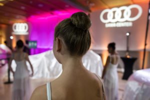 Audi Magic Night organisée par Nivelles Automobiles et SAWA Audi Center à l'Espace Del Goutte, Ophain. Découverte des modèles Audi Q8 et Audi A6 par le groupe Pattyn. 13-09-2018. Aurore Delsoir Photographe d'entreprise à Bruxelles et en Wallonie