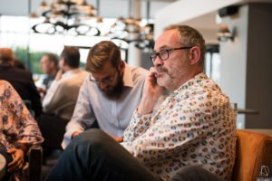 LinkedInlocal Liège, èeme édition, Hôtel vand Der Valk, Liège, 18-09-2018. Organisation: Yann Boutruche et Carine Deville. Aurore Delsoir Photographe d'entreprise. reportage en lumière naturelle.