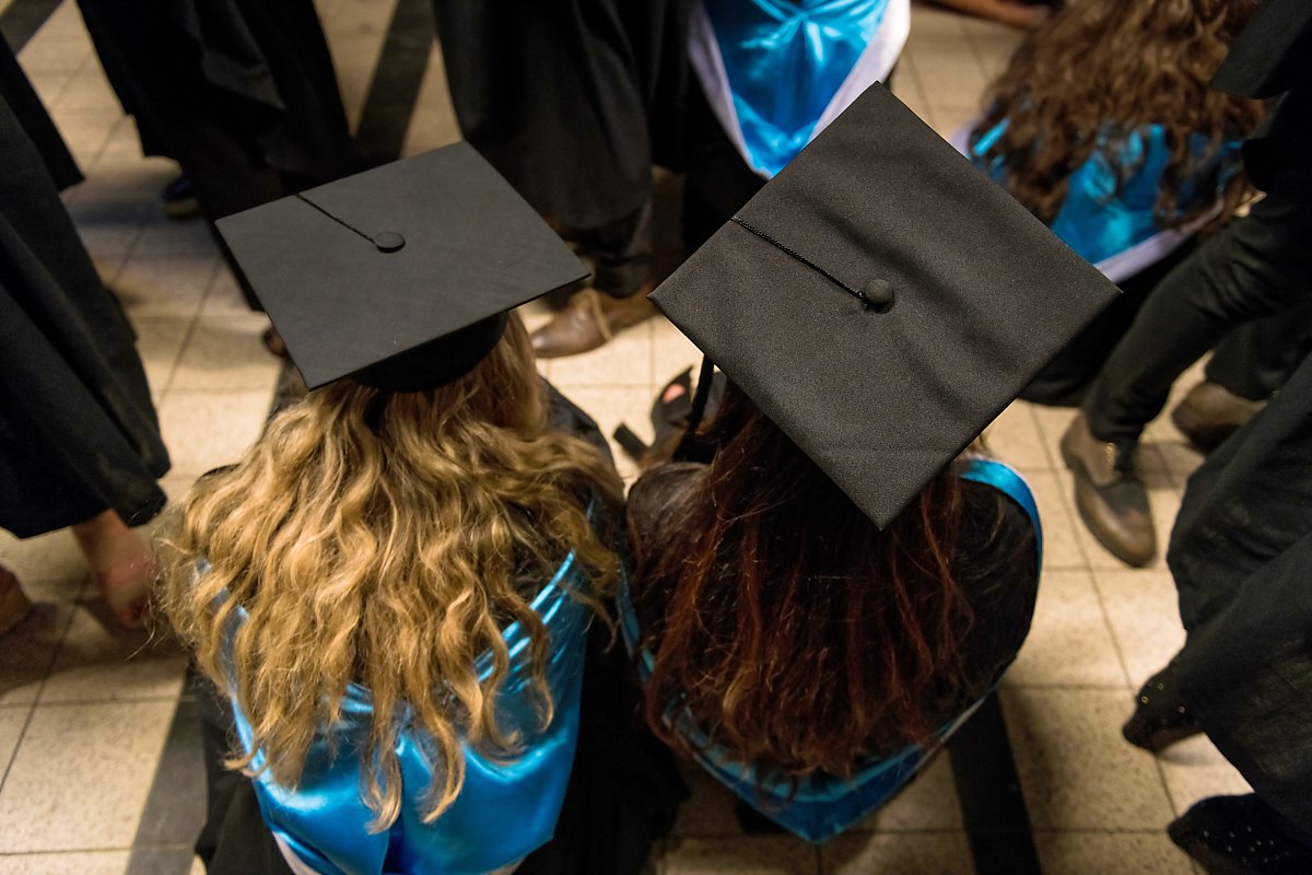 Proclamation de la promotion 2017-2018 de la Faculté de Philosophie et Sciences Sociales 13-10-2018. Aurore Delsoir Photographe d'entreprise à Bruxelles et en Wallonie