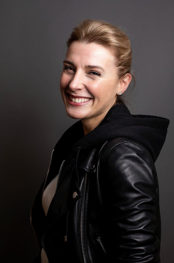 Portrait LinkedIn, Claire Lebègue par Aurore Delsoir Photographe d'entreprise à Bruxelles et en Wallonie
