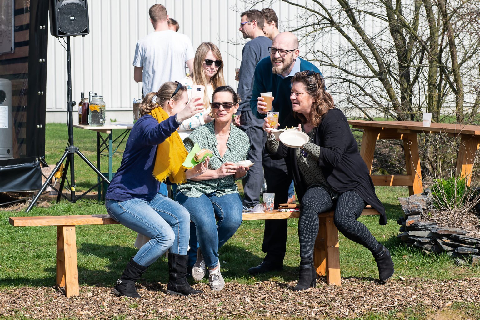 Photo de participants, Fête du printemps à l'Incredible Company, 2019 