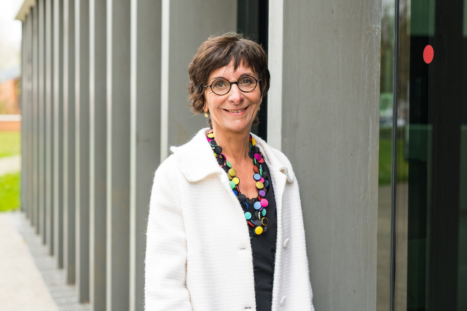 Portrait d'affaires, Isabelle Dubois, architecte d'intérieur, par Aurore Delsoir photographe corporate