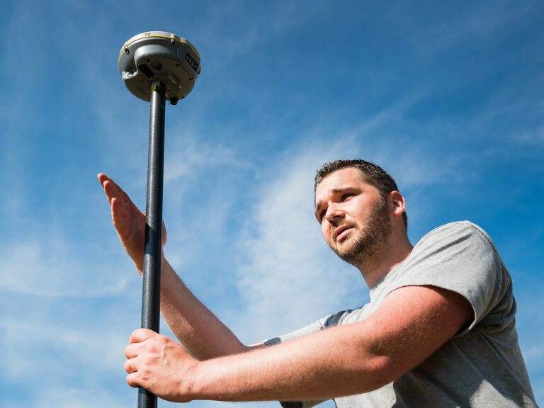 Portrait d'entrepreneur, Sylvain Lamquet-Géolam, géomètre expert par Aurore Delsoir Photographe d'entreprise