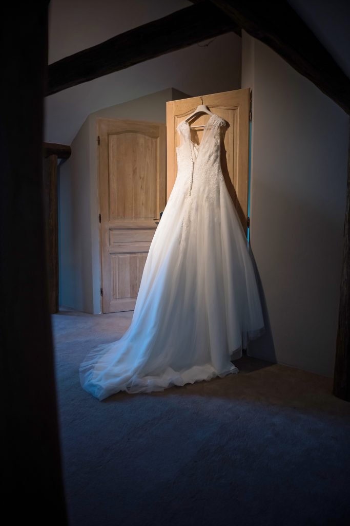 Photo de la robe de mariée, Mariage de Jennifer et Benjamin, Aurore Delsoir photographe événementiel