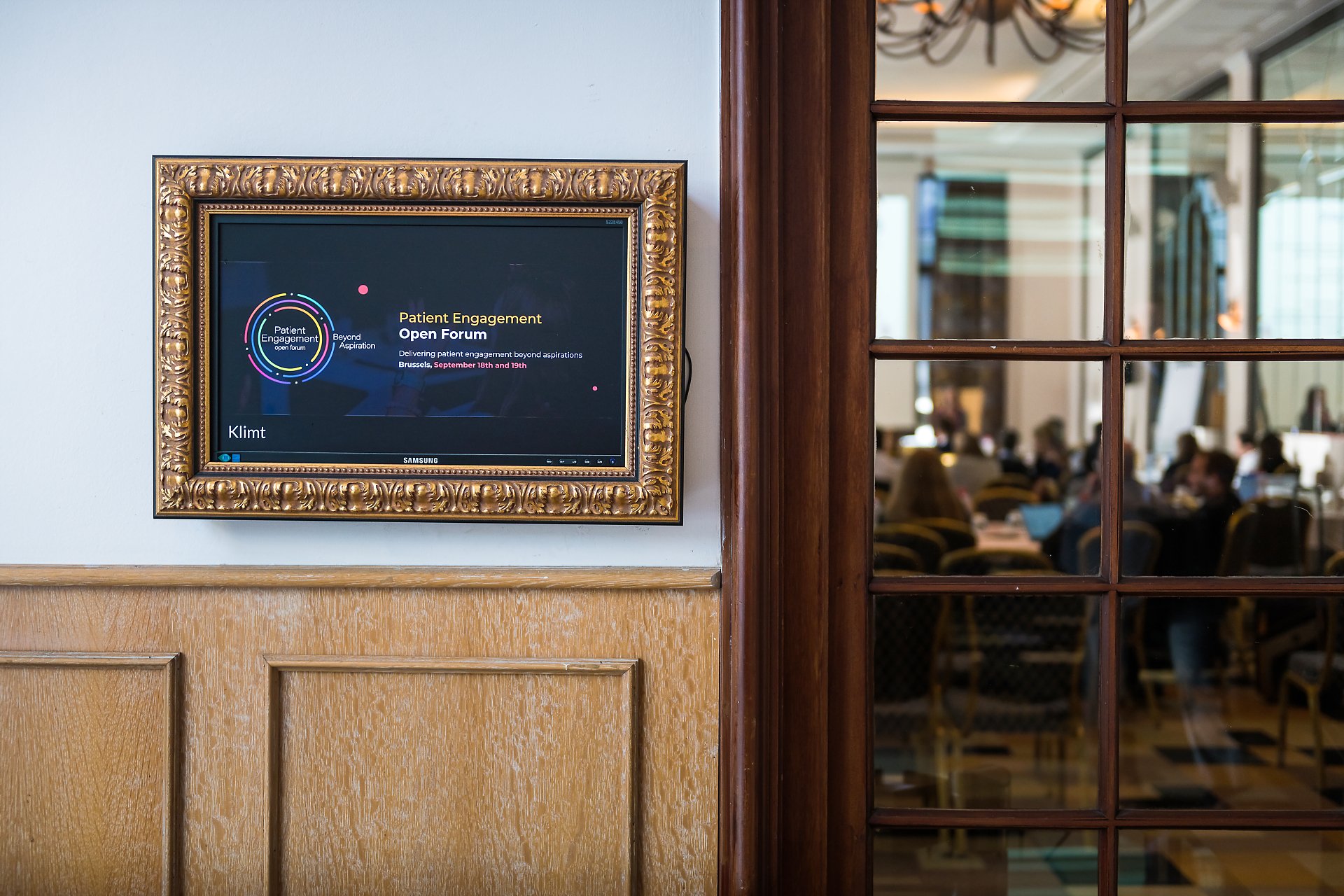 Descriptif du PEOF lors du reportage de l'événement à Bruxelles par Aurore Delsoir photographe événementiel