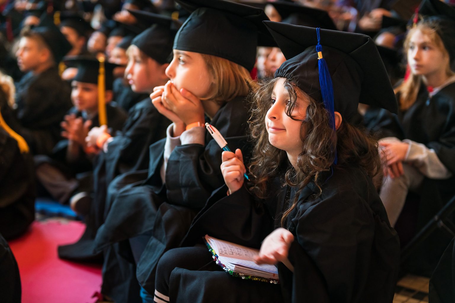 Université des Enfants de Charleroi : public attentif. Reportage photographique de l'événement par Aurore Delsoir photographe événementiel