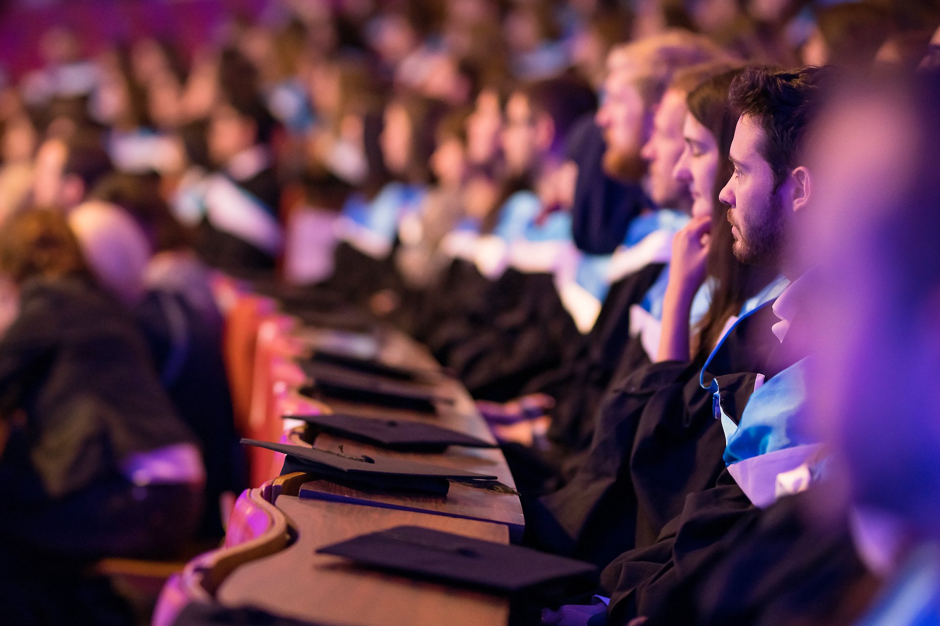 Proclamation_PhiloSoc_2018-2019_A_Delsoir_Photographe_1222BD_DxO Détail de mortier, auditoire, Proclamation Promotion 2018-2019 PhiloSoc (ULB par Aurore Delsoir photographe événementiel