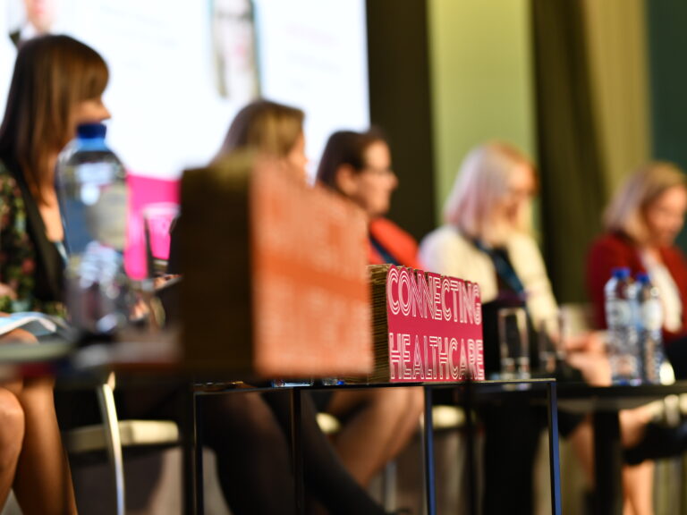 Détail de la conférence débat, Connected Healthcare Debat, EFPIA, 06/11/2019, Aurore delsoir Photographe corporate