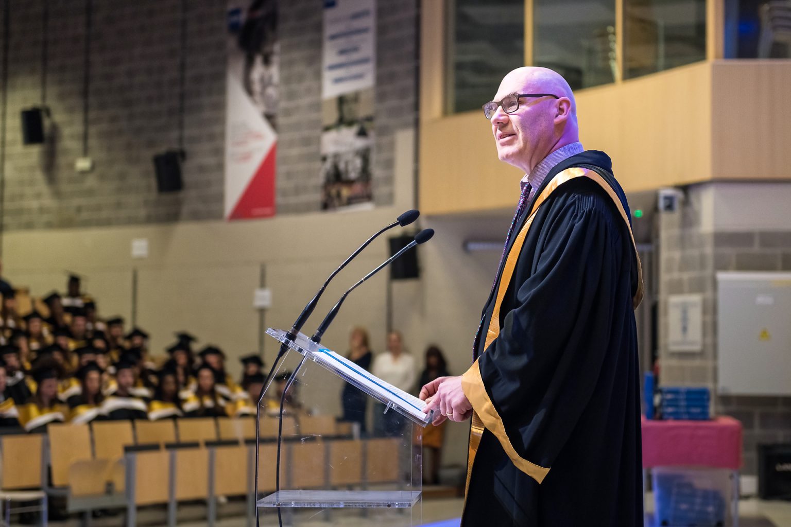 Le Professeur Xavier Ruffin, Doyen de la Faculté LTC, Proclamation de la promotion des Facultés de Lettres, traduction et Communication 2018-2019 (ULB), par Aurore Delsoir Photographe corporate