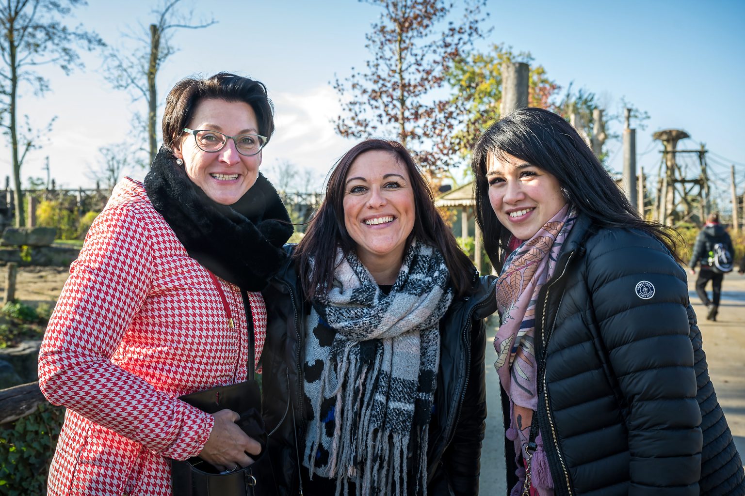 Trois membres d'équipe, Team building et quizz en équipe, Belfius Charleroi Centre & Villes à Pairi Daiza par Aurore Delsoir photographe événementiel