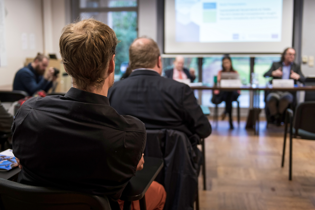 Vue du public, conférence Gemstones 06 mars 2020 par Aurore Delsoir photographe