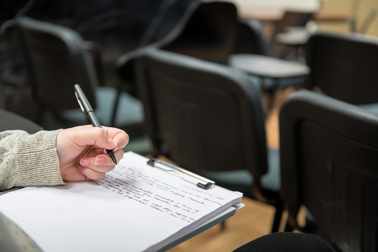 Prise de notes, conférence Gemstones 06 mars 2020 par Aurore Delsoir photographe