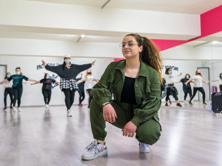 Portrait de Clara Sita, créatrice de Moveda'dance